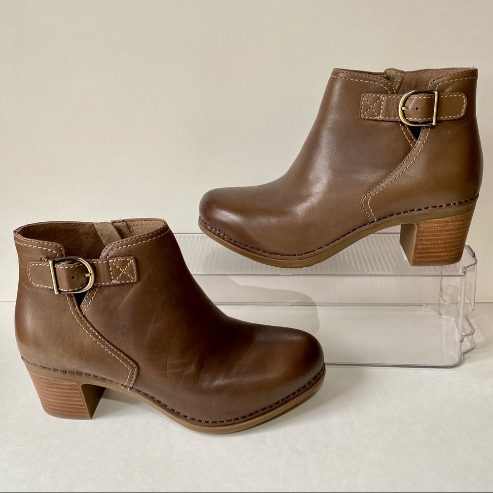 Dansko Henley Chocolate Brown Booties Size 38